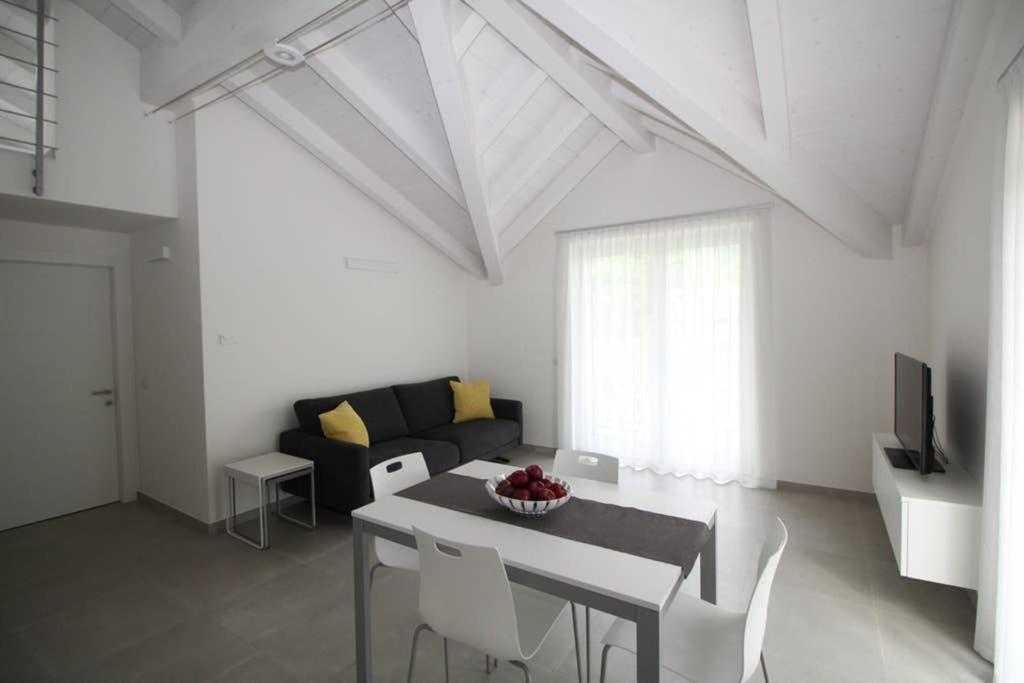 Ferienwohnung La Mansarda Di Rossella Pieve Di Ledro Exterior foto