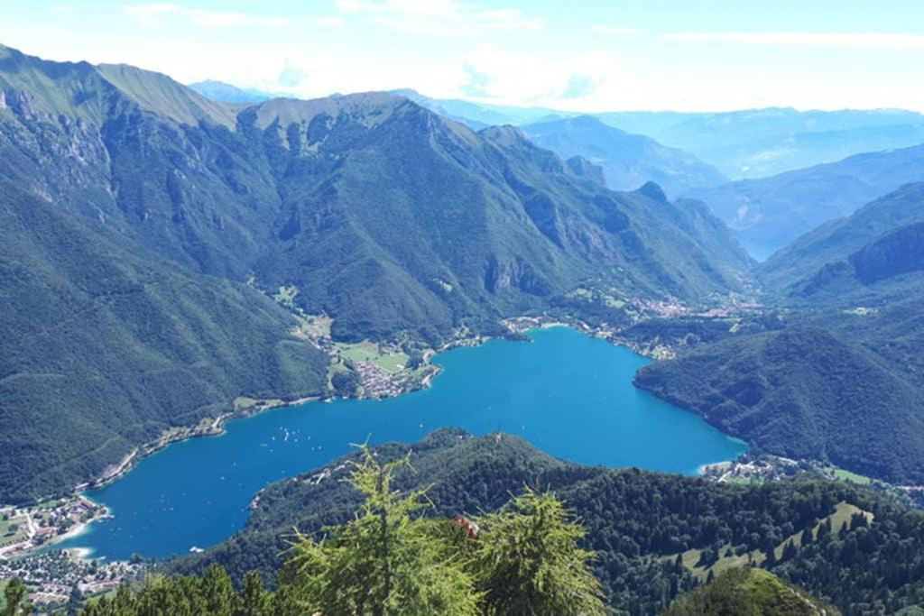 Ferienwohnung La Mansarda Di Rossella Pieve Di Ledro Exterior foto
