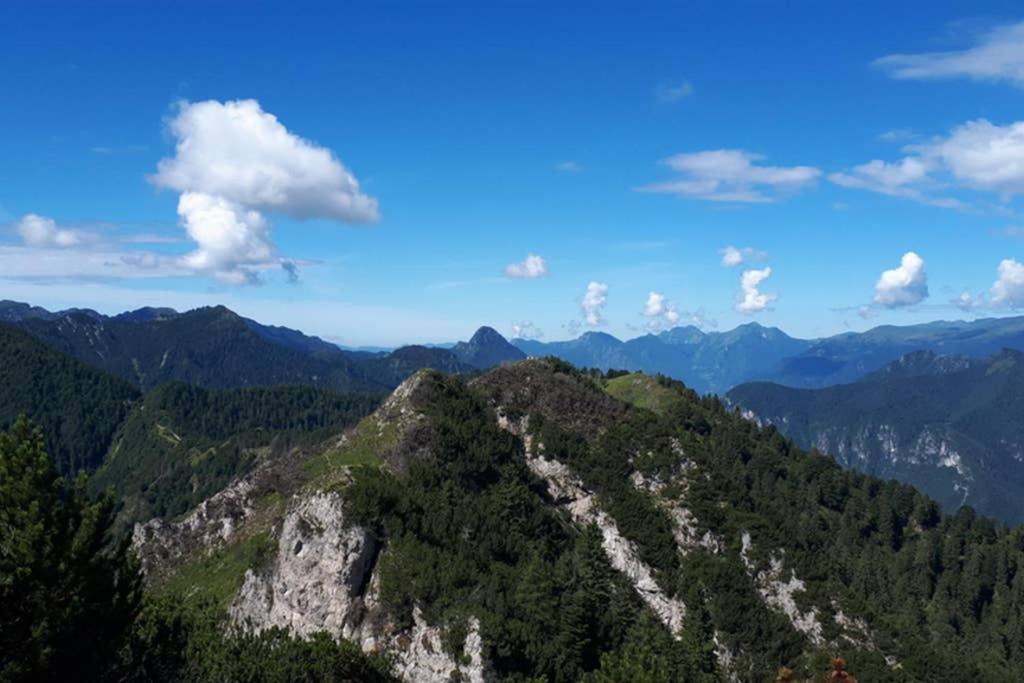 Ferienwohnung La Mansarda Di Rossella Pieve Di Ledro Exterior foto
