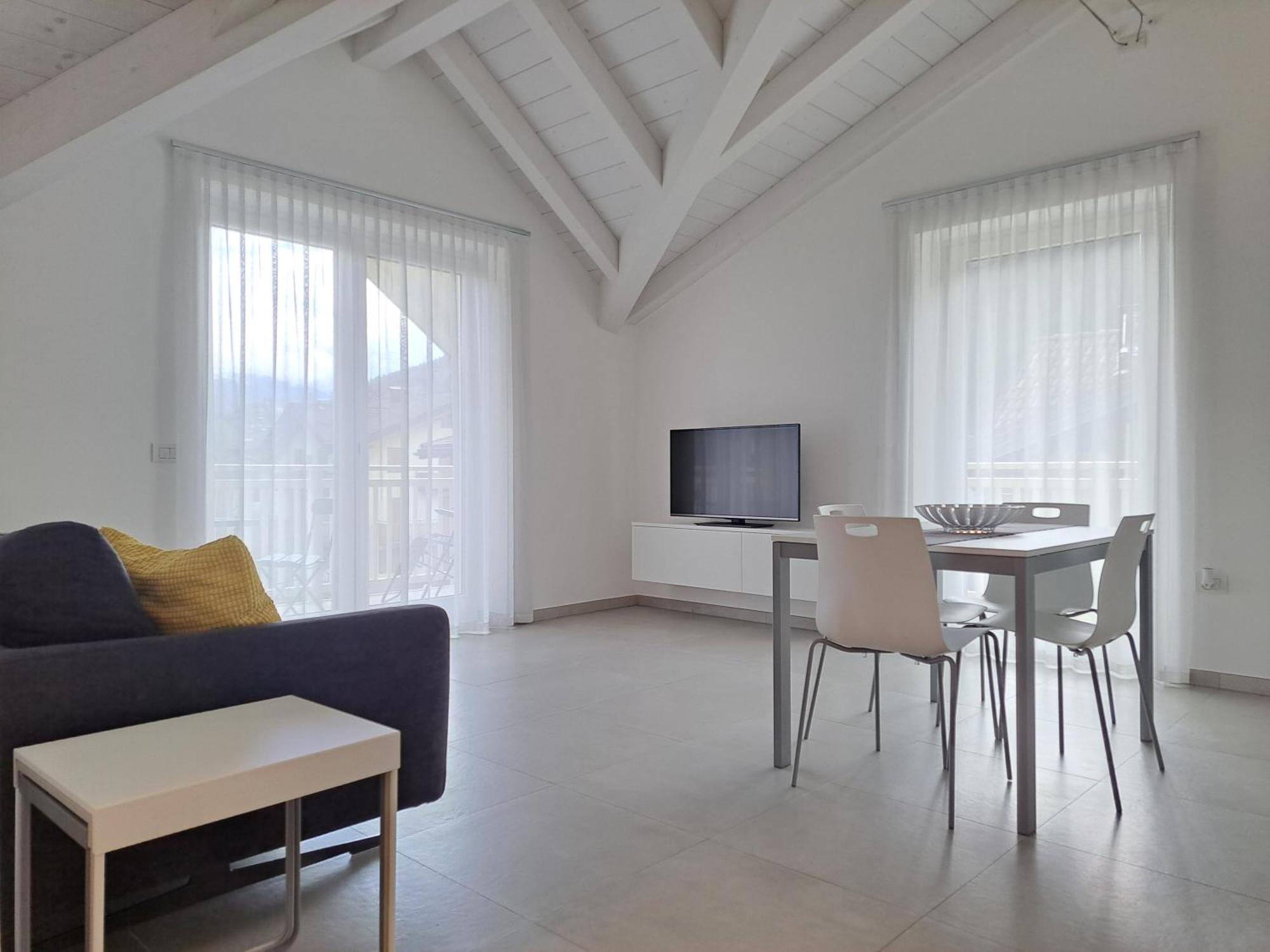 Ferienwohnung La Mansarda Di Rossella Pieve Di Ledro Exterior foto